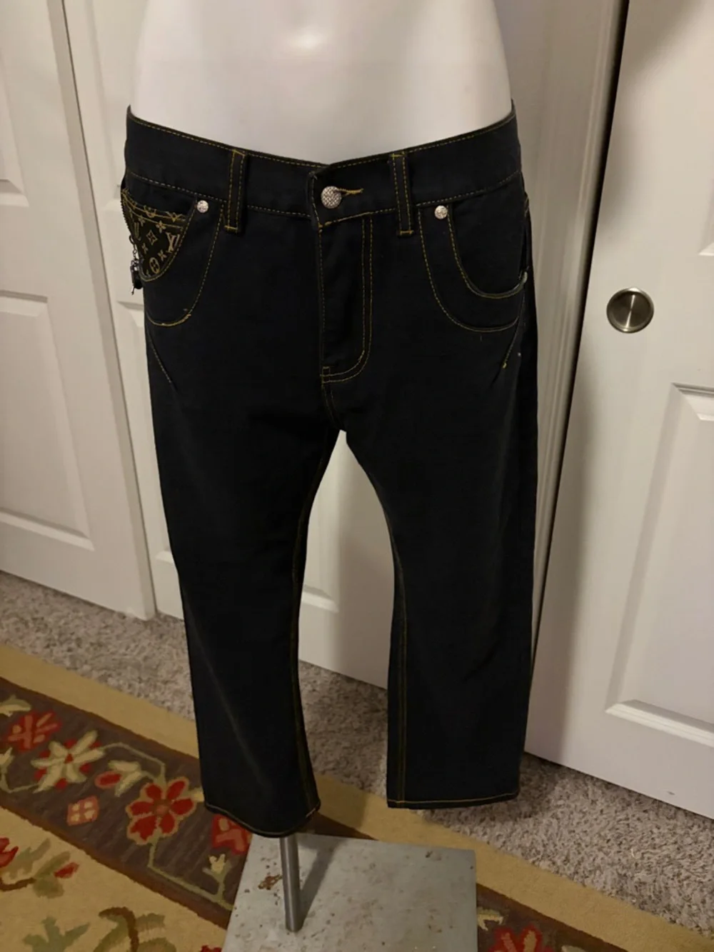 Louis Vuitton Black Denim Jeans with Monogram Pocket Trim - Picture 5 of 14
